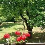 Hébergement de vacances Haus In Mit Garten Budapest