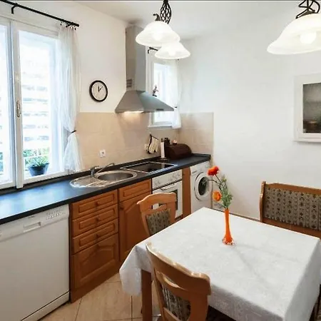 Haus In Mit Garten Vakantiehuis Boedapest