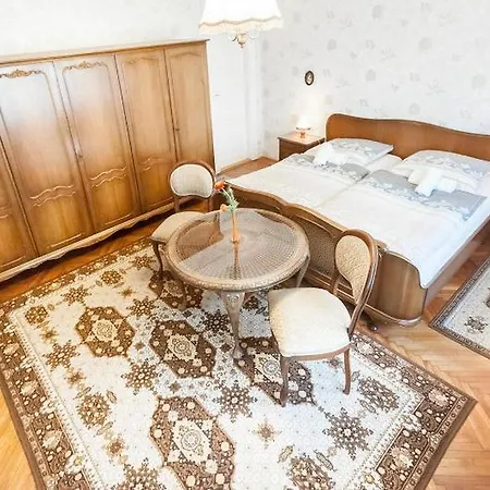 Vakantiehuis Haus In Mit Garten *